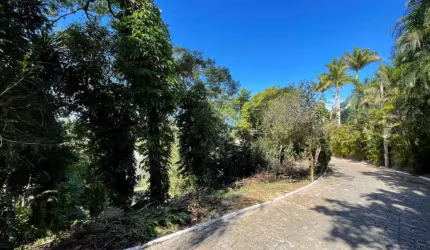 Lote à venda na Aldeia da Praia, as margens das mais belas praias, em um condomínio fechado, Guarapari ES.