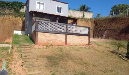 Casa duplex dentro de condomínio fechado à venda em Meaípe - Guarapari ES