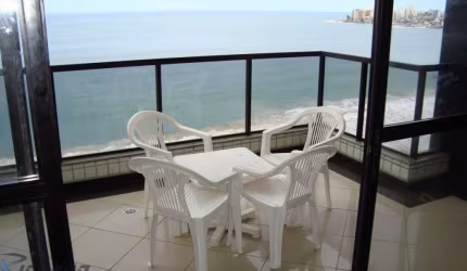 Apartamento 4 quartos, à venda, sendo 2 suítes, frente mar (meio) da Praia do Morro - Guarapari ES