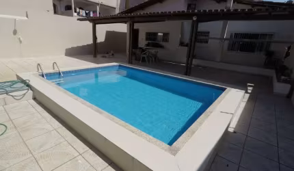 Casa com 3 Quartos  Á Venda no bairro Itapebussu em Guarapari-ES.