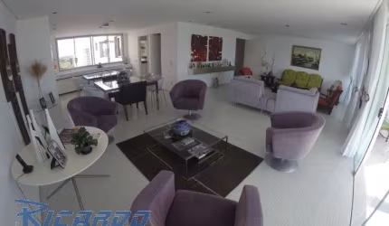 Luxuoso apartamento 4 quartos, suítes à venda de frente para o mar da Praia do Morro - Guarapari ES