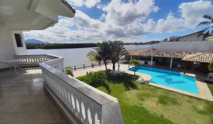 Casa dupléx à venda no Canal em Guarapari -ES.