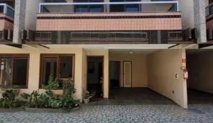 Casa Duplex  à venda no Bairro Praia do Morro, Guarapari- ES.