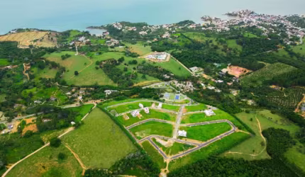 Lote / terreno à venda 360 m² em Condomínio fechado, lazer completo, infraestrutura perfeita em Iriri, Anchieta ES