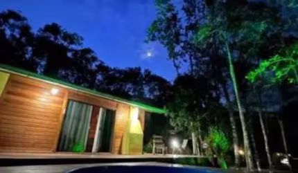 Chácara com Chalé à venda em Pedra Azul, 3500 m2 de área