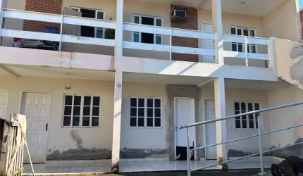 Casa com 6 quartos à venda em Meaípe, Guarapari  por R$ 700.000