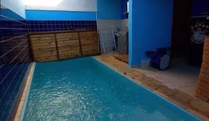 Casa com piscina em Tatuí (2 quartos)