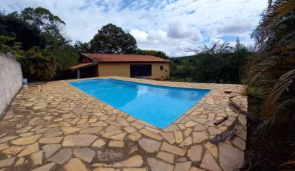 chácara em Tatuí, Bela Vista (1.150 m²), casa piscina, pomar.