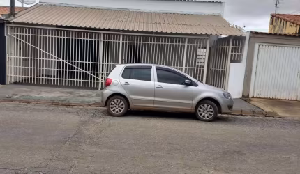 Casa em Tatuí (02 casas e salão comercial), Troco por casa em Navegantes/SC.