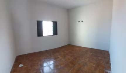 Casa em Tatuí, Rosa Garcia II (2 quartos, garagem, quintal)