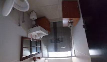 Casa e comércio à venda em Tatuí, fábrica de sorvete, casa.