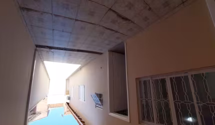 Casa em Tatuí, 2 quartos, próximo a Avenida Zilah de Aquino