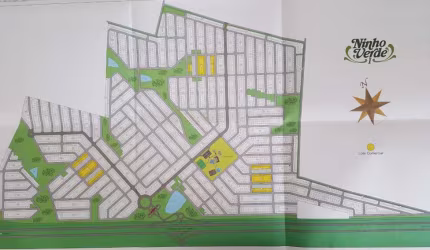 Lote Condomínio Ninho Verde I (538  m²), esquina, plano.
