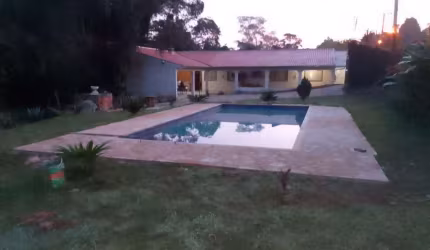Chácara em Tatuí, 3.107 m², casa, piscina, pomar.