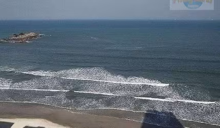 Pitangueiras - Maravilhosa cobertura, frente total para o mar e área de lazer no prédio.