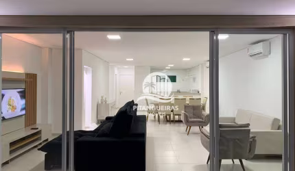 Casa alto padrão em condomínio fechado próximo à Praia na Enseada
