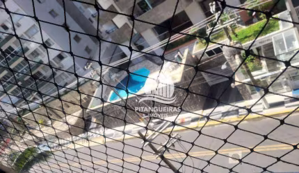 Espaçoso apartamento de 3 dormitórios e 1 suite próximo a praia das Pitangueiras.