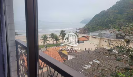 Lindo e aconchegante apartamento de 2 dormitórios na Praia do Tombo tendo uma maravilhosa vista para o Mar.