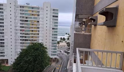 Apartamento com vista para o mar na Praia das Pitangueiras