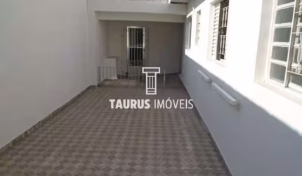 3 casas, 5 quartos, 230 m², à venda por R$800.000