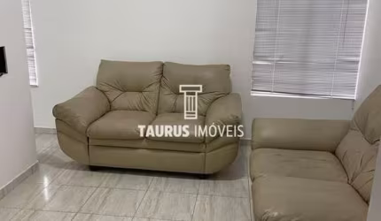 Casa 3 quartos, 256 m², à venda por R$710.000