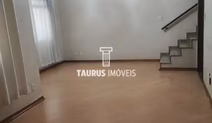 Casa 3 quartos, 170 m², à venda por R$ 900.000