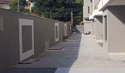 TRIPLEX NOVO  PRONTO - em condomínio - PORTÃO