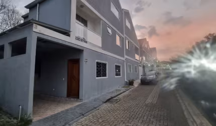 excelente sobrado em condomínio - 3 quartos com suite