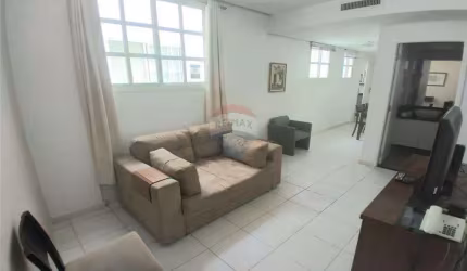 Apartamento de 50 m² com 1 quarto e sala.
