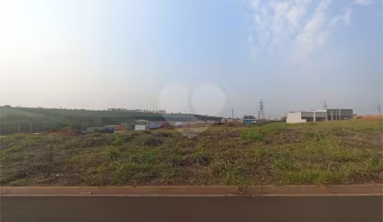 Terreno à venda em Residencial Villacitá 2 - SP