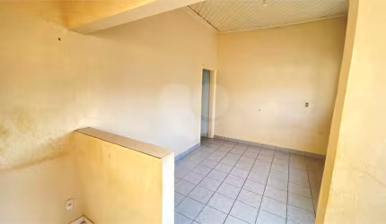 Casa com 2 quartos à venda em Centro - SP