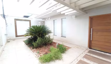 Casa com 4 quartos à venda em Vila Antonieta I - SP