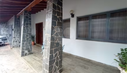 Casa com 4 quartos à venda em Centro - SP