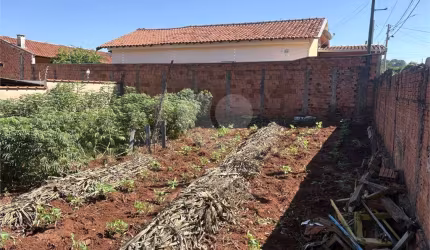 Terreno à venda em Parque Residencial Rondon - SP