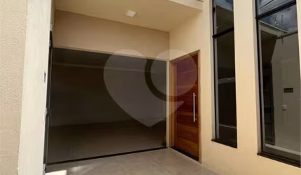 Casa com 3 quartos à venda em Jardim Maria Luiza Iv - SP