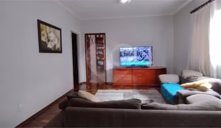 Casa com 2 quartos à venda em Jardim Village - SP