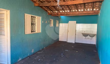 Casa com 2 quartos à venda em Centro - SP