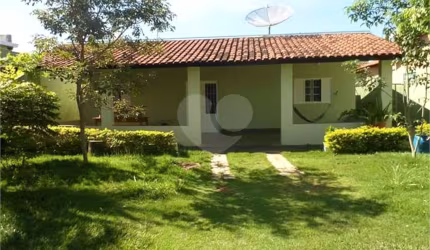 Casa com 2 quartos à venda em Centro - SP