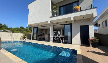 Casa com 3 dormitórios à venda, 262 m² por R$ 1.690.000 - Parque Santa Tereza - Santa Isabel/SP