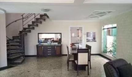 Sobrado com 5 dormitórios à venda, 350 m² por R$ 1.200.000,00 - Residencial Mazzei - Guarulhos/SP
