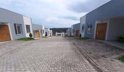 Casa com 3 quartos à venda na JOSE NELSON ROSA, 31, Jardim Nesita, Campina Grande do Sul, 52 m2 por R$ 399.000