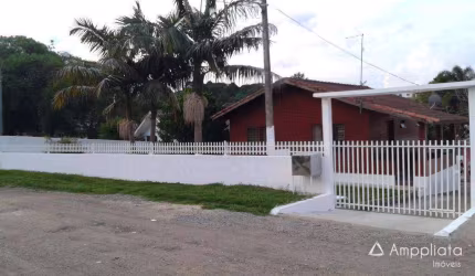 Casa com 3 dormitórios à venda, 155 m² por R$ 605.000,00 - Vila Santa Cecília - Campina Grande do Sul/PR