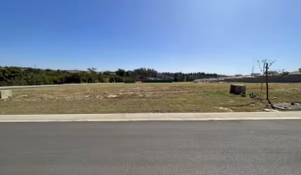 VENDE-SE TERRENO NO CONDOMÍNIO VILLA DOS PINHEIROS INDAIATUBA/SP