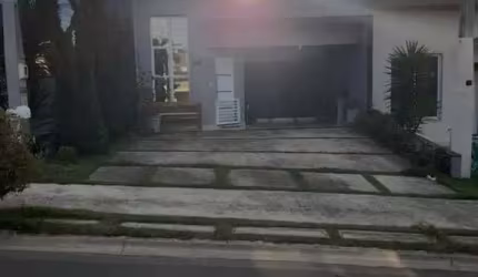 Casa de Condomínio para venda em Jardim Mantova de 134.00m² com 3 Quartos, 1 Suite e 3 Garagens