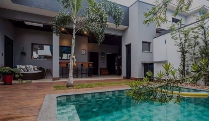Casa para venda em Jardim Residencial Dona Lucilla de 301.00m² com 3 Quartos, 1 Suite e 4 Garagens