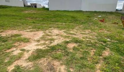 Terreno para venda em Residencial London Park de 300.00m²