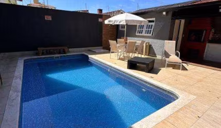 Casa para venda em Jardim Rossignatti de 233.00m² com 3 Quartos, 1 Suite e 2 Garagens