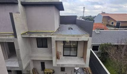 Sobrado com 3 dormitórios à venda, 105 m² por R$ 650.000,00 - Pinheirinho - Curitiba/PR