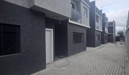 Sobrado com 3 dormitórios à venda, 93 m² por R$ 569.900,00 - Alto Boqueirão - Curitiba/PR