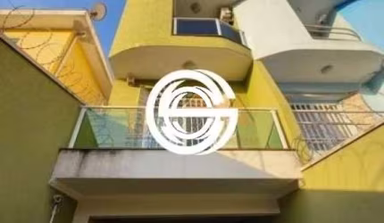 Sobrado com 3 Dormitórios, 2 Suítes, 157 m² - Vila Granada